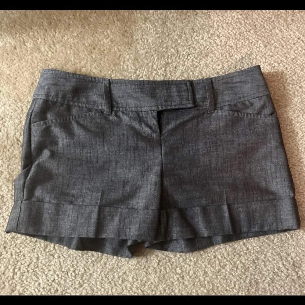 Bundle of size 1 shorts - Picture 2 of 12